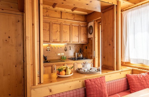 Cortina d'Ampezzo Apartment | Casa Pecol