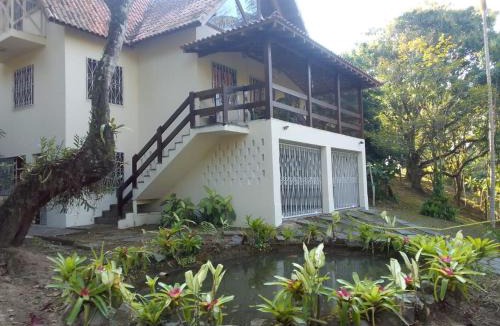 Penedo House | Casa Penedo Martinelli - Tranquilidade e muito verde