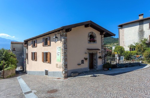 Vesio Apartment | 'Casa Rita 2 by Interhome