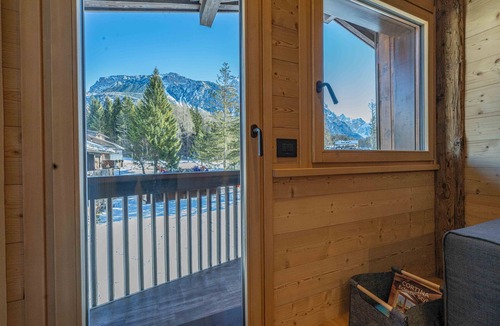 Cortina d'Ampezzo Apartment | Casa Rocchetta, with Dolomiti Mountains view
