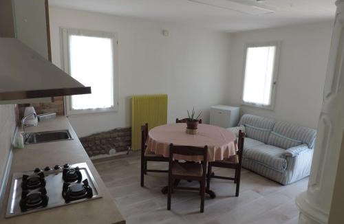 Pianzano Apartment | Casa Rossa