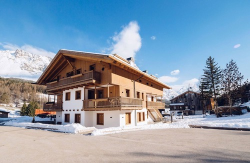 Cortina d'Ampezzo House | Casa San Barnaba