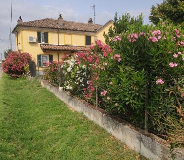 Casteggio House | Cascina Angelina