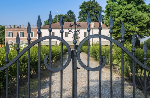 Nogarole Rocca House | Castello apartment with swimming pool