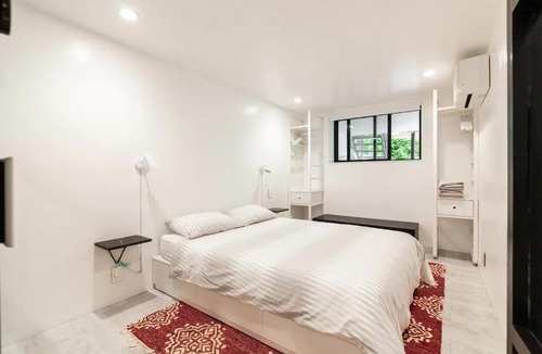 East Flatbush Apartment | Central Location Brooklyn Stay at Rem-Casa
