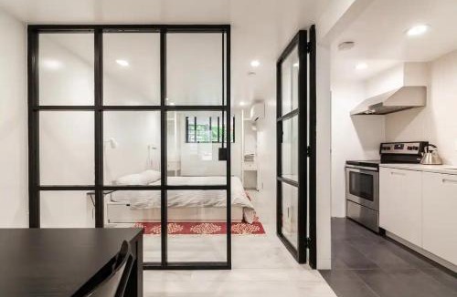 East Flatbush Apartment | Central Location Brooklyn Stay at Rem-Casa