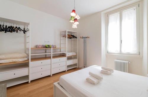 Centro Direzionale Apartment | Central station aptament