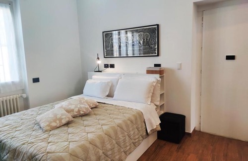 Cascina dei Pomi Apartment | Central Station - SmartHouse-Self&Express CheckIn