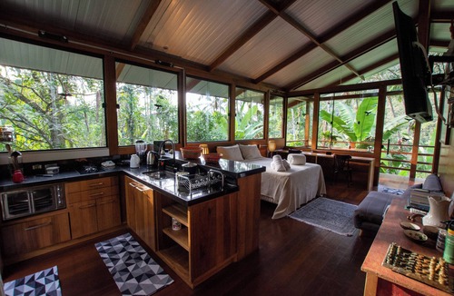 Paraty Ski Chalet | Chalé da Montanha, Vista Incrível da Montanha e Cachoeira no Mesmo Terreno