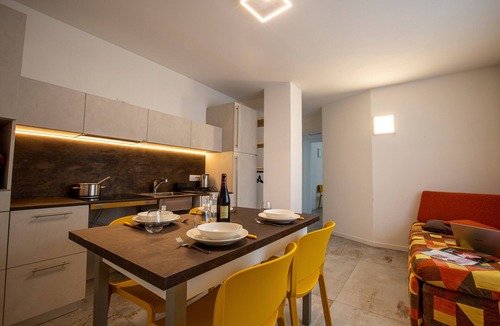 Livigno Ski Chalet | Chalet 'Apartment 1' with Mountain View, Shared Garden and Wi-Fi
