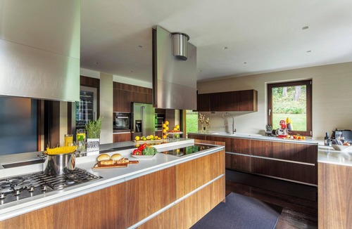 Cortina d'Ampezzo Ski Chalet | CHALET CORTINA 2 - Six Bedroom Chalet, Sleeps 12