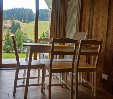 Campo Carlo Magno Apartment | Chalet Golf Campiglio/LuxApt/fronte piste-impianti-golf