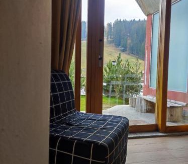 Campo Carlo Magno Apartment | Chalet Golf Campiglio/LuxApt/fronte piste-impianti-golf