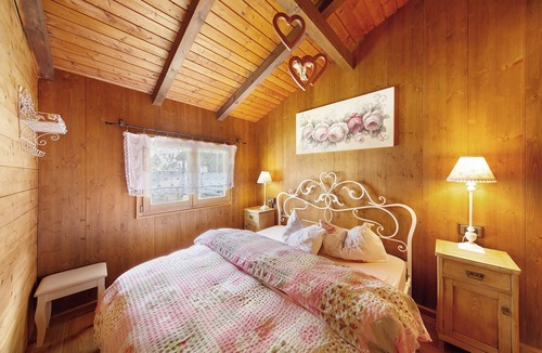 Forno di Zoldo Ski Chalet | Chalet 'Orserose I Ciodi' with Mountain View, Shared Terrace and Wi-Fi