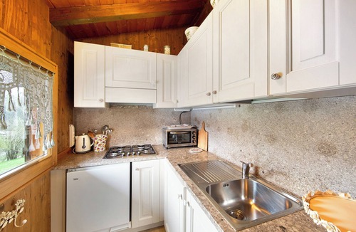Forno di Zoldo Ski Chalet | Chalet 'Orserose I Masenin' with Mountain View, Shared Terrace and Wi-Fi
