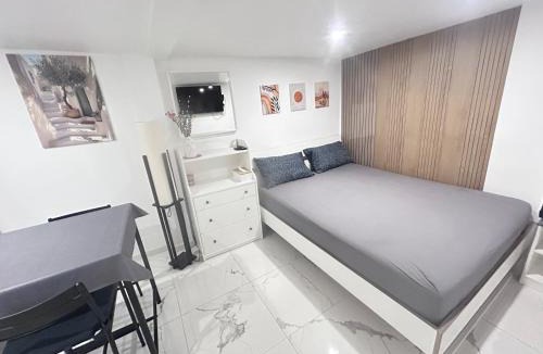 Gagny Apartment | Charmant studio neuf et meublé