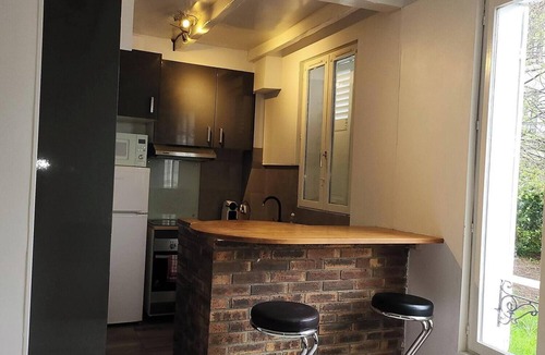 Villeneuve-Saint-Georges Apartment | Charming Apartment