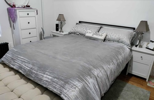 Williamsbridge Apartment | Charming 1-bedroom apartment in enchanting The Bronx with AC