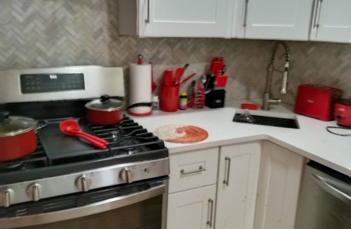 Canarsie House | Charming 1-bedroom house with AC, WiFi in lovely Brooklyn