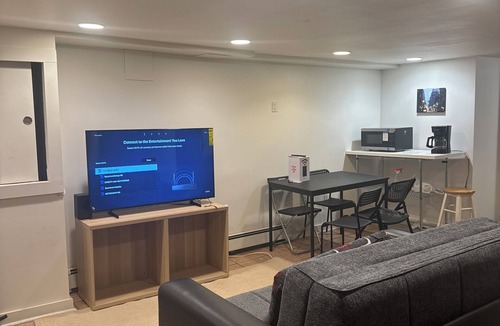 Greenwood Apartment | Charming 2-bedroom apartment in Brooklyn with WiFi, close to Manhattan