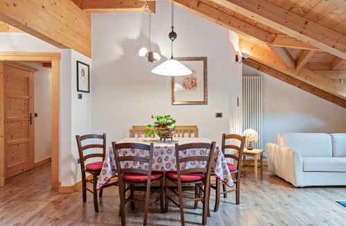 Brez Apartment | Charming Apartment in Brez with TV