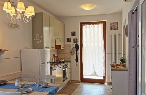 Lazise Apartment | Charming apartment,n. 2 pools, parking only1.200m from Lazise/lake