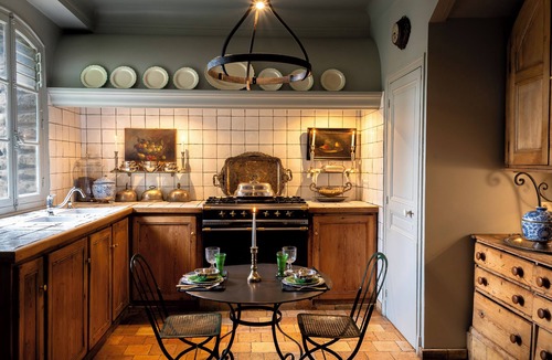 Les Muriers House | CHARMING PROPERTY WITH HEATED SWIMMING POOL NEAR PARIS