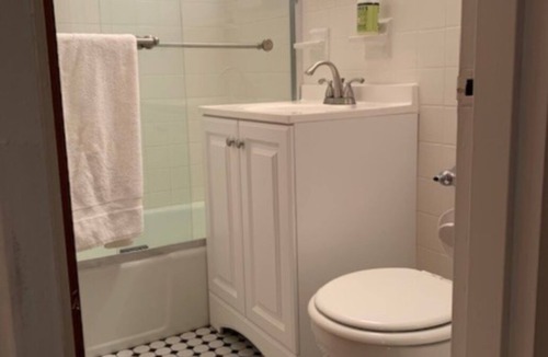 Lincoln Square Apartment | Charming one bedroom, a block from Central Park and 3 blocks from Lincoln Center