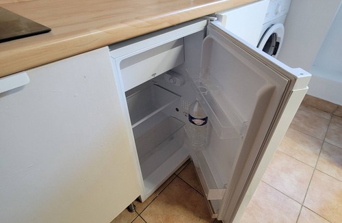 Saint-Louis Apartment | Charming studio, bright and quiet, fully equipped. 2 min. metro Saint-Mandé line 1.