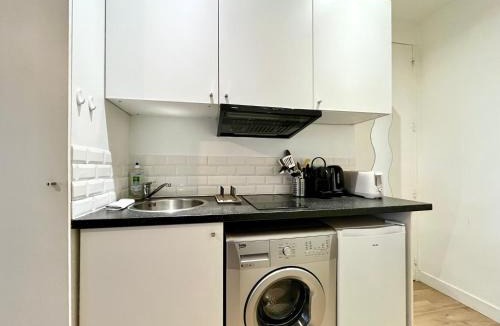 Croulebarbe Apartment | Charming Studio - Latin Area - 2 guests