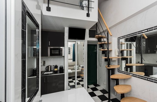 8th Arrondissement Apartment | Charming studio near Champs-Élysées