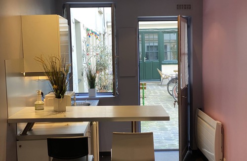 Quartier de Rochechouart Apartment | Charming studio near Montmartre