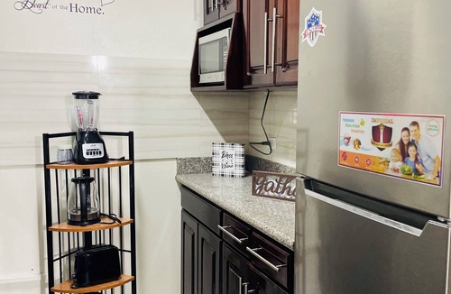 New Kingston Apartment | Chic 1-bedroom apartment with AC, WiFi in central New Kingston area
