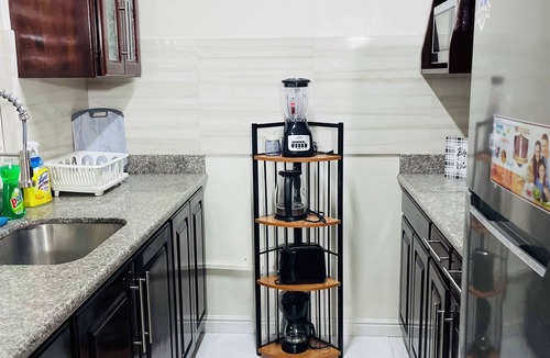 New Kingston Apartment | Chic 1-bedroom apartment with AC, WiFi in central New Kingston area