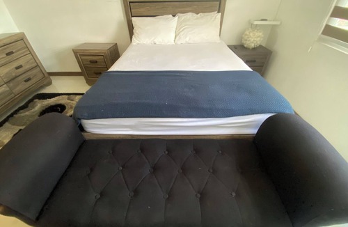 New Kingston Apartment | Chic 1-bedroom apartment with WiFi, AC in brilliant Kingston