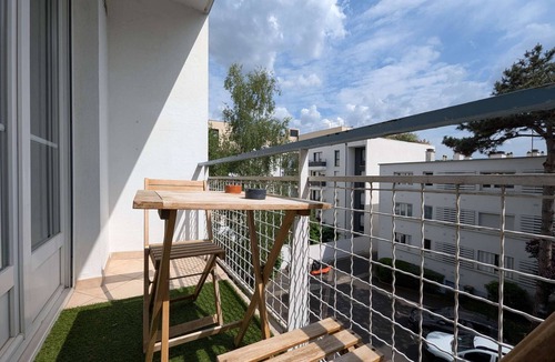 Fontenay-aux-Roses Apartment | Chic and spacious appartment with balcony