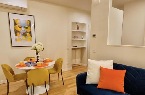 Porta Venezia Apartment | Chic Liberty Flat in Porta Venezia Milan center, Subway 1 min, AC, WiFi
