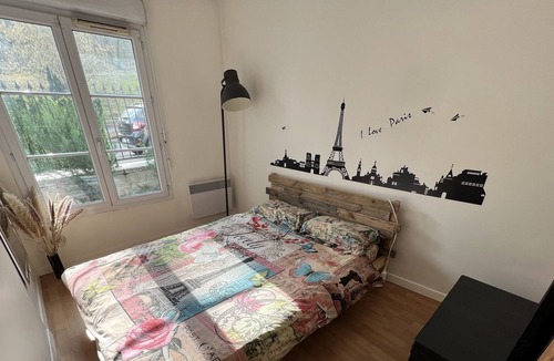 Le Plessis-Robinson House | Chic practical, peaceful and bright T2 in the heart of the city 🚌🚉🏥🍱🥖🌳✅