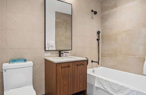 Bath Beach Apartment | Chic studio with fitness room, WiFi in delightful Brooklyn