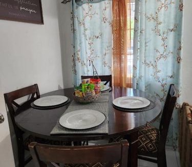 Kingston Apartment | Chic Vybz Deluxe