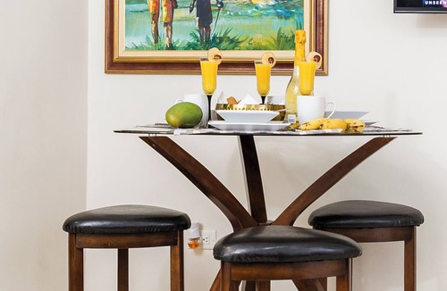 Molynes Gardens House | Choose the #1 Bliss 2-Bedroom, 1 Bath in Kingston - Tropical Bliss Experience
