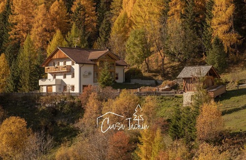 San Martin de Tor Apartment | Ciasa Iachin Mountain Apartment