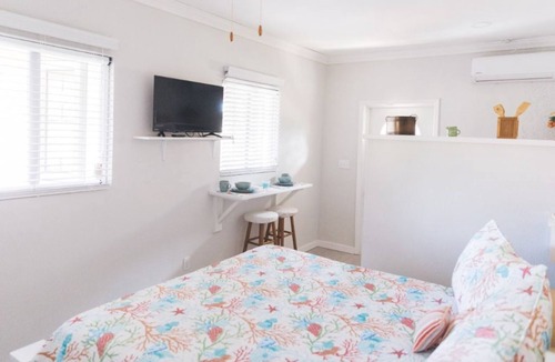 Nassau Apartment | COCONUT PALM HIDEAWAY-KING