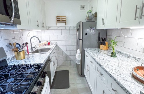 Manhattan Valley Apartment | Colombia University 3Bedroom 1 1/2 Bath Across Cathedral of St. John the Divine