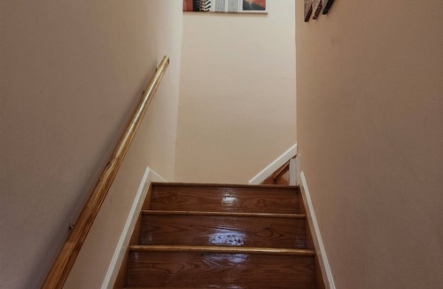 East New York House | Colorful Spacious 3 Bedroom with Free Wine