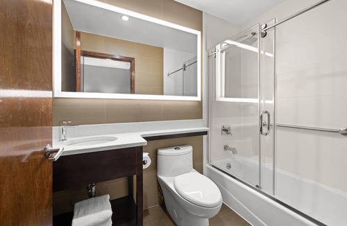 Greenwood Hotel | Comfort Inn Prospect Park - Brooklyn
