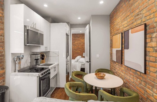 East Village Apartment | Comfortable & Cozy 2BR Home Near Union Square