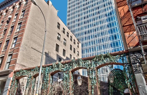 SoHo Hotel | Comfortable Stay! 2 Pet Friendly Units! Parking, Close to Washington Square Park