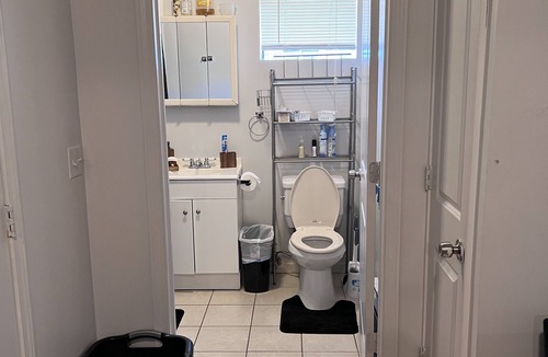 Williamsbridge Apartment | Comfy Woodlawn Home Away from Home