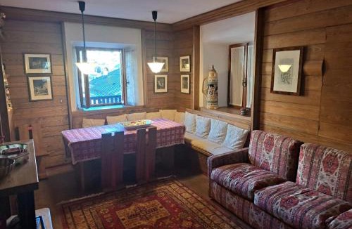 Cortina d'Ampezzo Historic Centre Apartment | Comodo e luminoso, splendida vista su Cortina